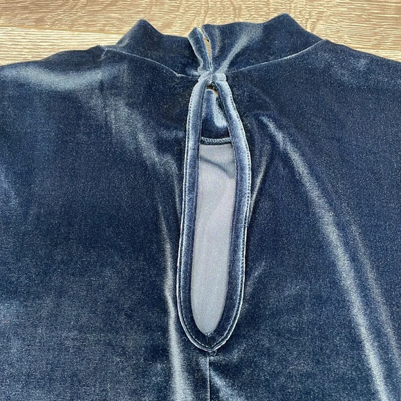 Forever 21 Velvet Dress Bundle of Long Sleeve Sleeveless and Spaghetti Strap L - Picture 7 of 16